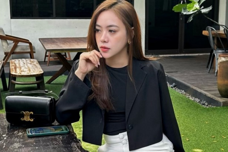 Profil Biodata Anastasia Noor Widiastuti Selebgram Alami KDRT Mantan Suami Saat Jenguk Anak, Agama dan Akun IG Asli