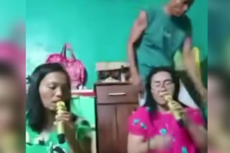 ASLI! Video Suami Tikam Istri Saat Live Karaoke di Facebook No Sensor Bikin Geger Warganet