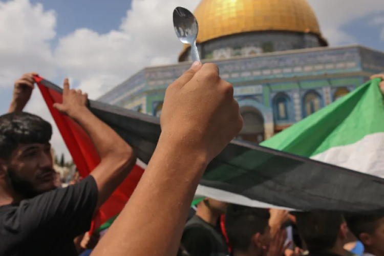 Warga Palestina Mengadopsi Sendok Sebagai ‘Simbol Perlawanan’ Setelah Kabur Dari Penjara, Begini Maknanya!