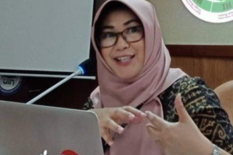 VIRAL! Bu Lurah Bingung Pilih Terong Muda Jadi Trending di X, Ternyata Begini Maksudnya 