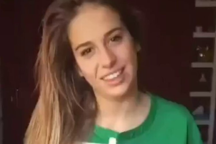 Enlace Video De Carolina Cazadora Aupa Atleti Filtracion Que Se Hizo Viral En Twitter (X) y Tiktok, Abriendose Delante De La Camara