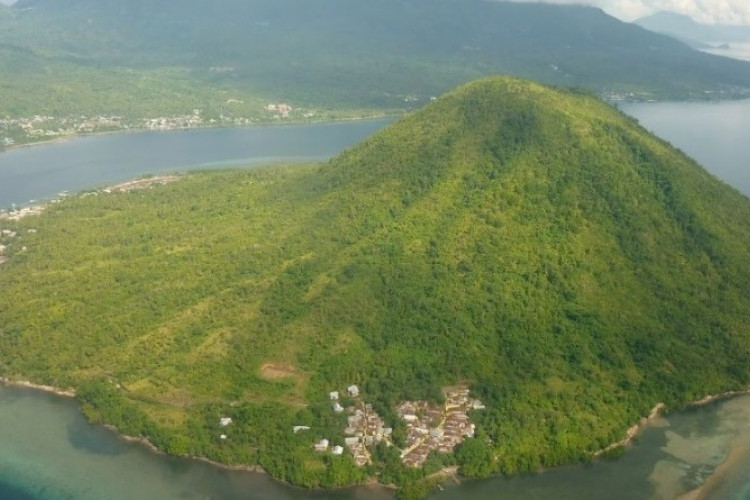 Maluku Utara Sambut Bentuk 4 Kabupaten Baru! Ini Dampak Nyata Bagi Masyarakat Setempat