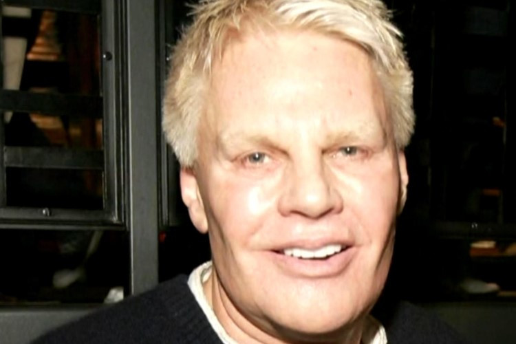 Viral Mike Jeffries Ex Consejero Delegado De Abercrombie Acusado De Tráfico Sexual, Así Son Los Hechos