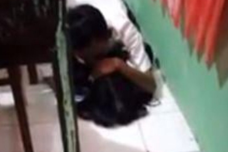 [Download] Link Video Viral Siswa SMA dan Siswa SMP Demak Full HD No Sensor 18+, Berani Mesum di Kelas Tanpa Malu