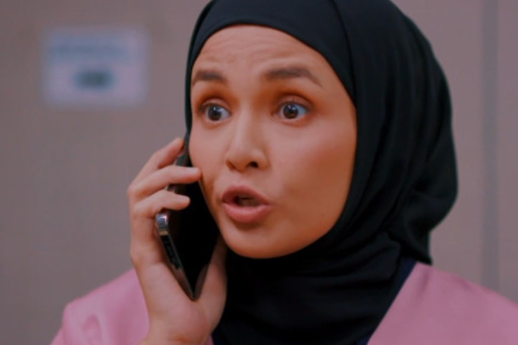 Nonton Drama Malaysia Aku Bukan Ustazah (2024) Full Episode Perjalanan Menuju Hijrah yang Susah