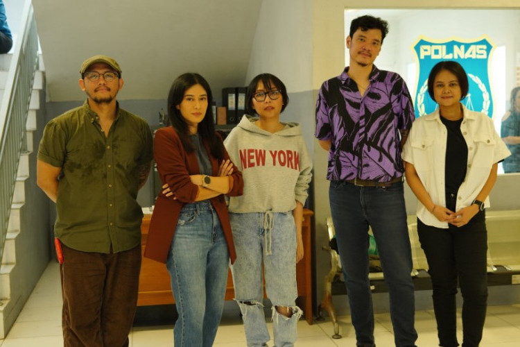 Sukses di Gadis Kretek, Dian Sastrowardoyo Kembali Membintangi Series Ratu Adil! Gabungan Sutradara Terkenal