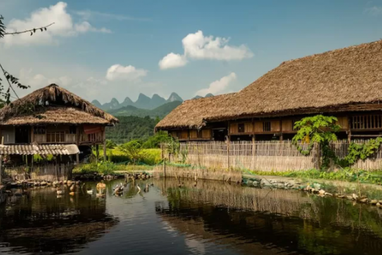 Menelusuri Kampung Terpencil Hutan di Tasikmalaya Jawa Barat Dengan Pemandangan Luar Biasa, Tertarik Buat Datang Kesini?